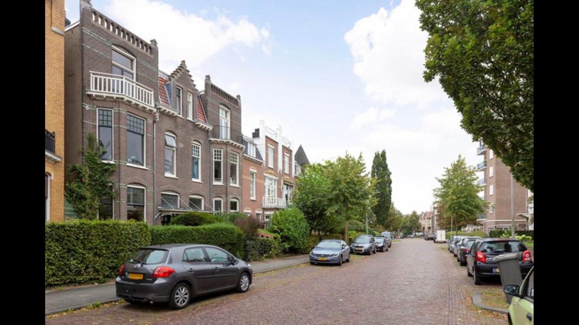 Het Huis Met De Barbies Arnhem Esterno foto